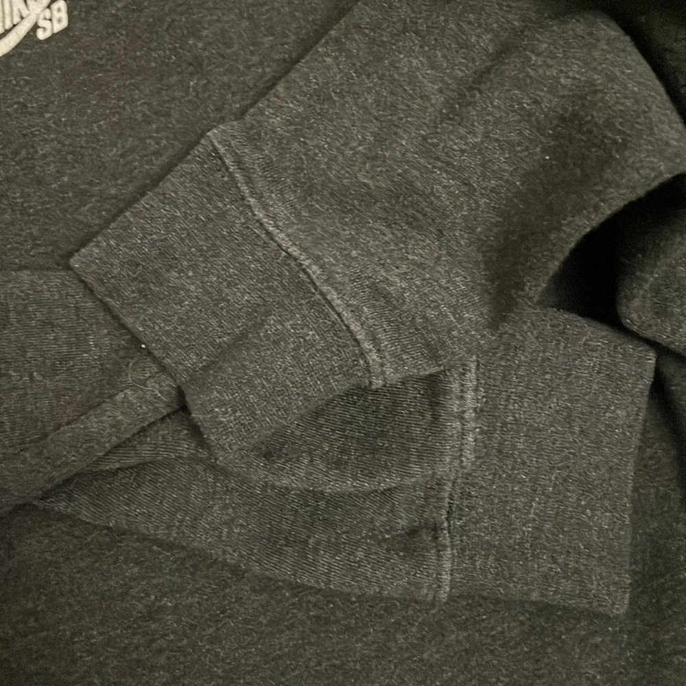 Sweatshirt - Picture 4 of 4